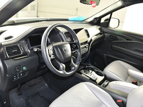 Certified 2023 Honda Passport Elite image 2