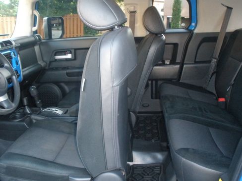 Used 2008 Toyota FJ Cruiser 4WD image 23