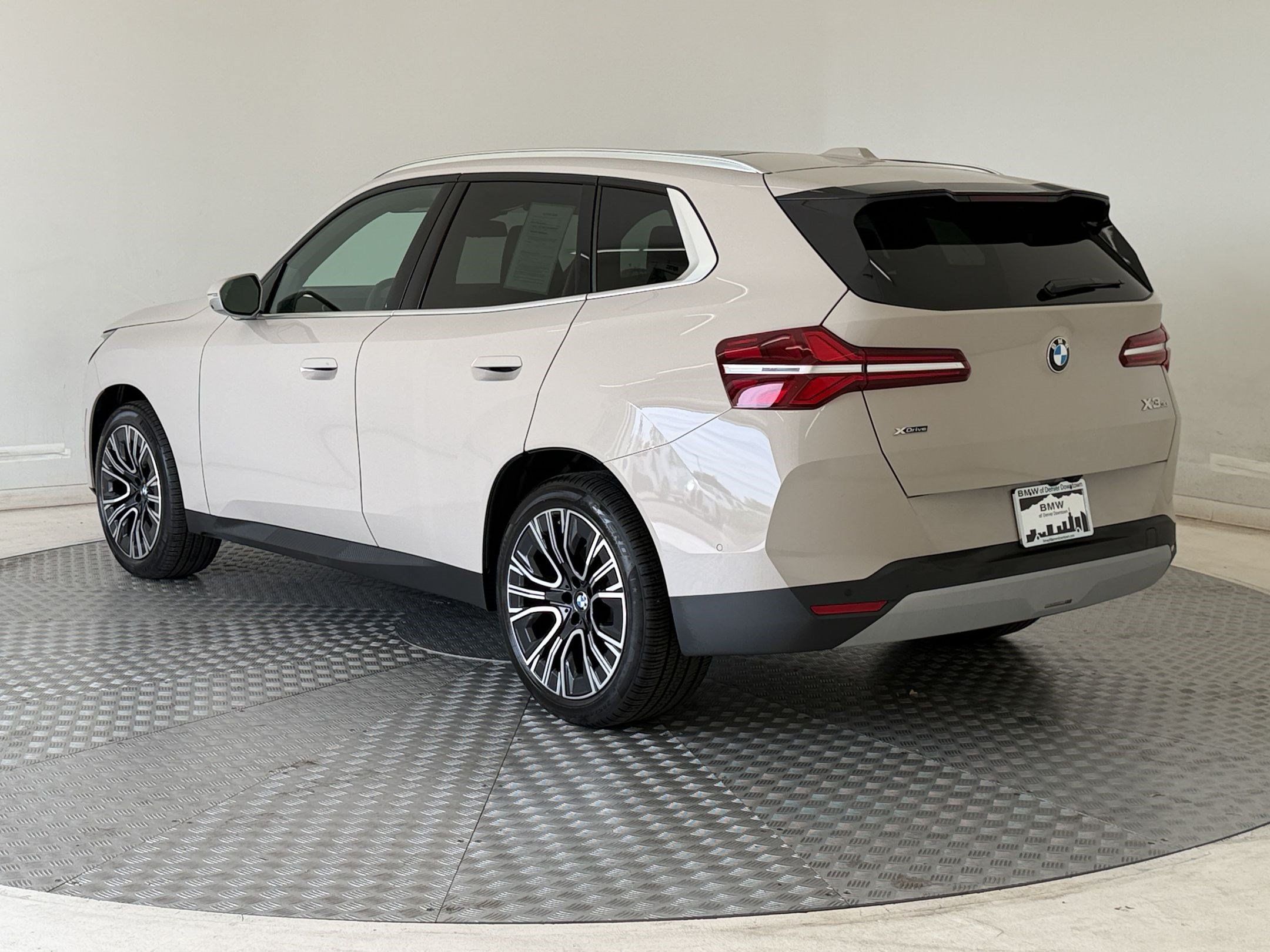 Used 2026 BMW X3 xDrive30i AWD/4WD image 3