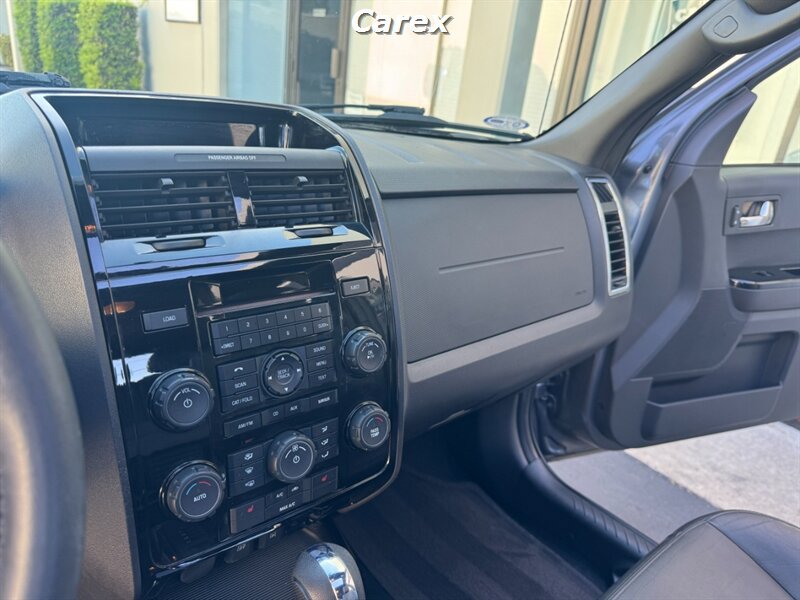 Used 2011 Ford Escape Limited w/ 302A Rapid Spec Order Code FWD image 23