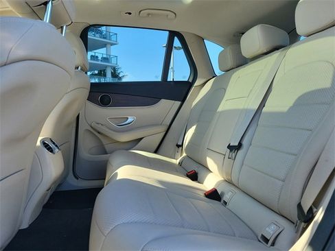 Used 2022 Mercedes-Benz GLC 300 4MATIC w/ Driver Assistance Package image 23