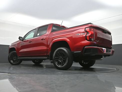 Used 2023 Chevrolet Colorado LT w/ LT Convenience Package II AWD/4WD image 30