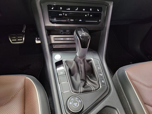 Certified 2024 Volkswagen Tiguan SEL R-Line w/ MDO Package, Two-Row image 22