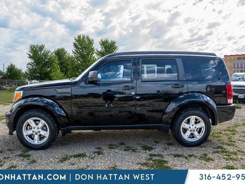 Used 2007 Dodge Nitro SXT RWD image 2