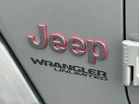 Used 2020 Jeep Wrangler Unlimited Rubicon AWD/4WD image 14