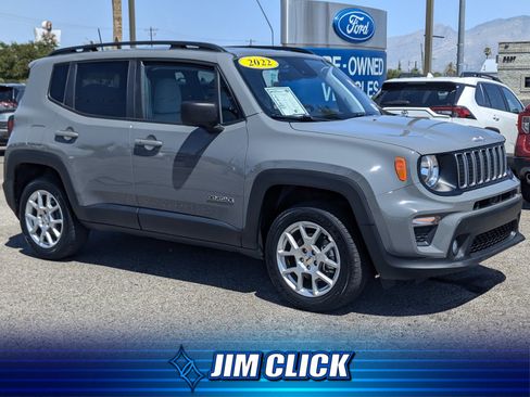 Used 2022 Jeep Renegade Latitude AWD/4WD image 1