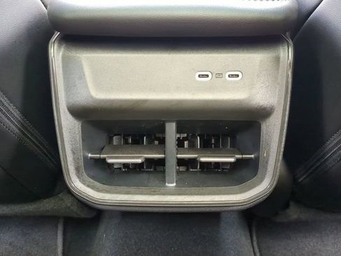 Used 2025 Dodge Charger R/T w/ Sun & Sound Package image 15