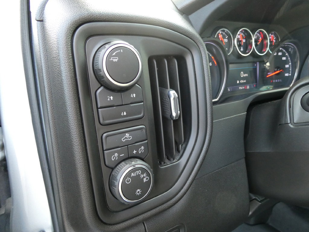 Certified 2022 Chevrolet Silverado 2500 Custom w/ Gooseneck/5TH Wheel Package AWD/4WD image 28