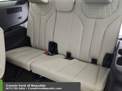 Used 2024 Hyundai Palisade Limited image 24