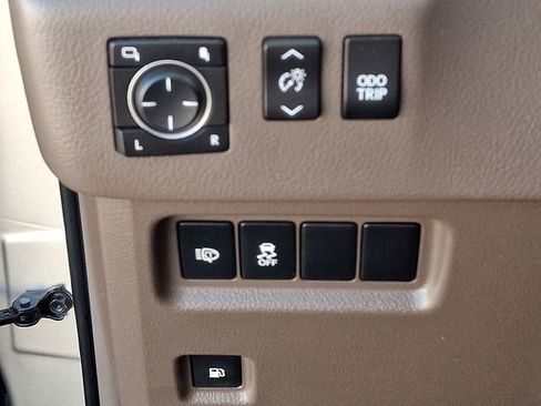 Used 2015 Lexus GX 460 image 34