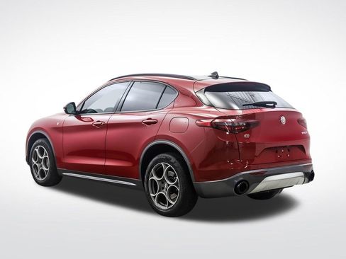 Used 2022 Alfa Romeo Stelvio Ti AWD/4WD image 3