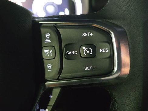 New 2026 RAM 1500 Laramie AWD/4WD image 18