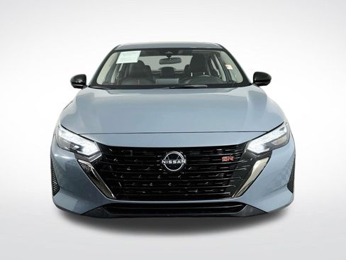 Used 2025 Nissan Sentra SR w/ SR Premium Package FWD image 2
