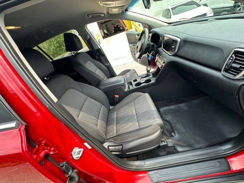 Used 2020 Kia Sportage LX AWD/4WD image 34