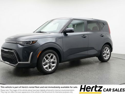 Used 2025 Kia Soul LX w/ LX Technology Package FWD image 1