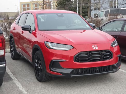 Certified 2024 Honda HR-V Sport image 2