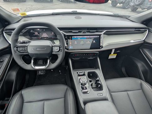 New 2026 Jeep Cherokee Limited image 14