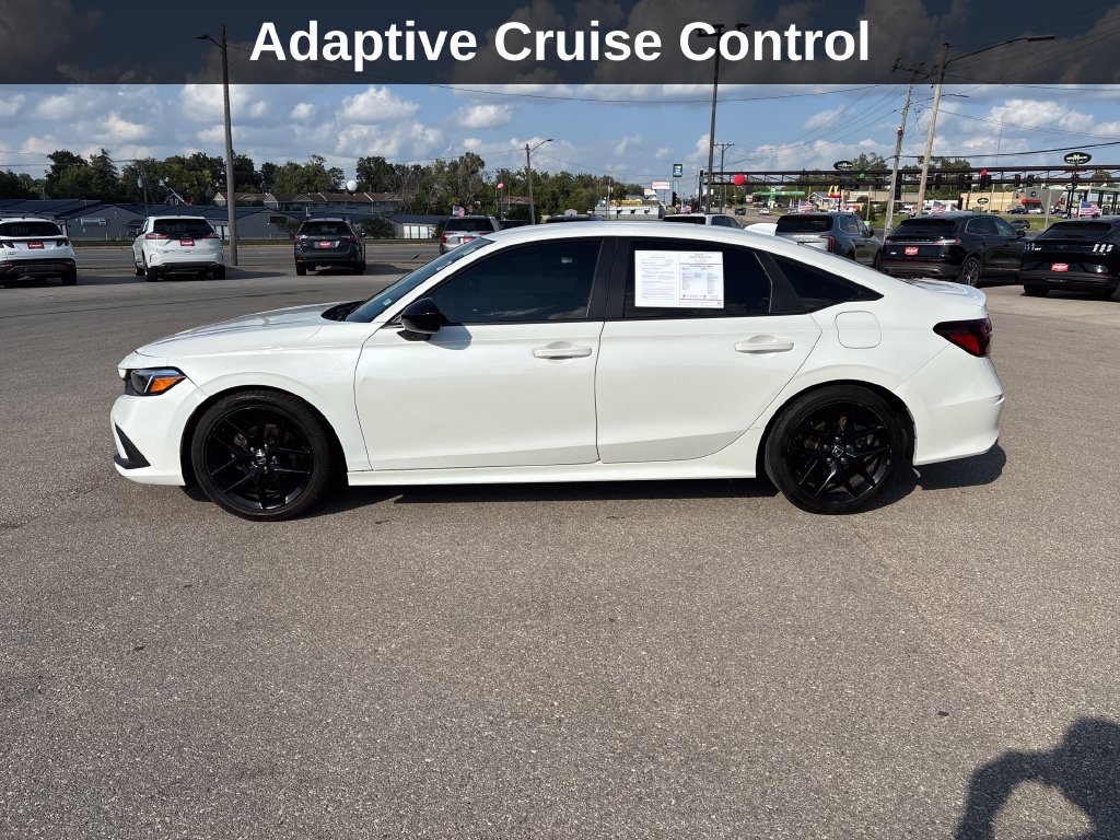 Used 2025 Honda Civic Sport image 2