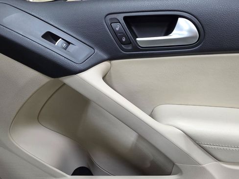 Used 2014 Volkswagen Tiguan R-Line FWD image 27