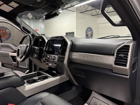 Used 2022 Ford F350 Lariat w/ Camper Package AWD/4WD image 35