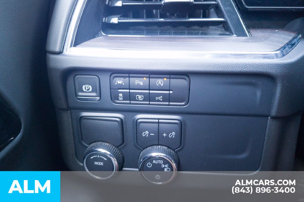Used 2025 Chevrolet Tahoe LT RWD image 34