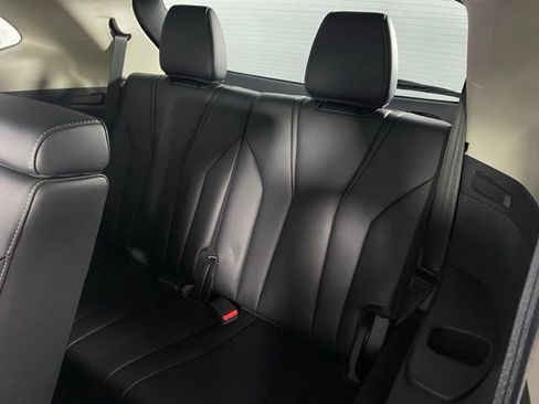 Used 2022 Acura MDX FWD w/ Technology Package image 18