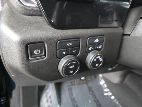 Used 2023 Chevrolet Silverado 1500 LT image 24