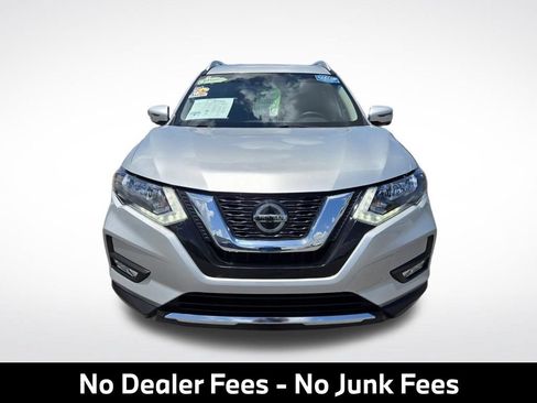 Used 2018 Nissan Rogue SL FWD image 2