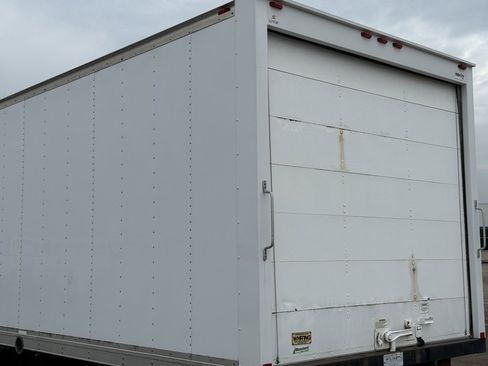 Used 2017 Chevrolet Express 3500 Work Van image 17