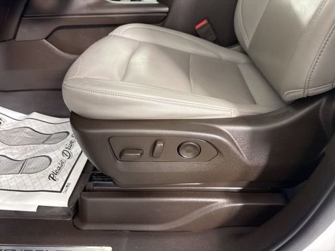 Used 2022 Chevrolet Tahoe LT w/ Luxury Package image 31