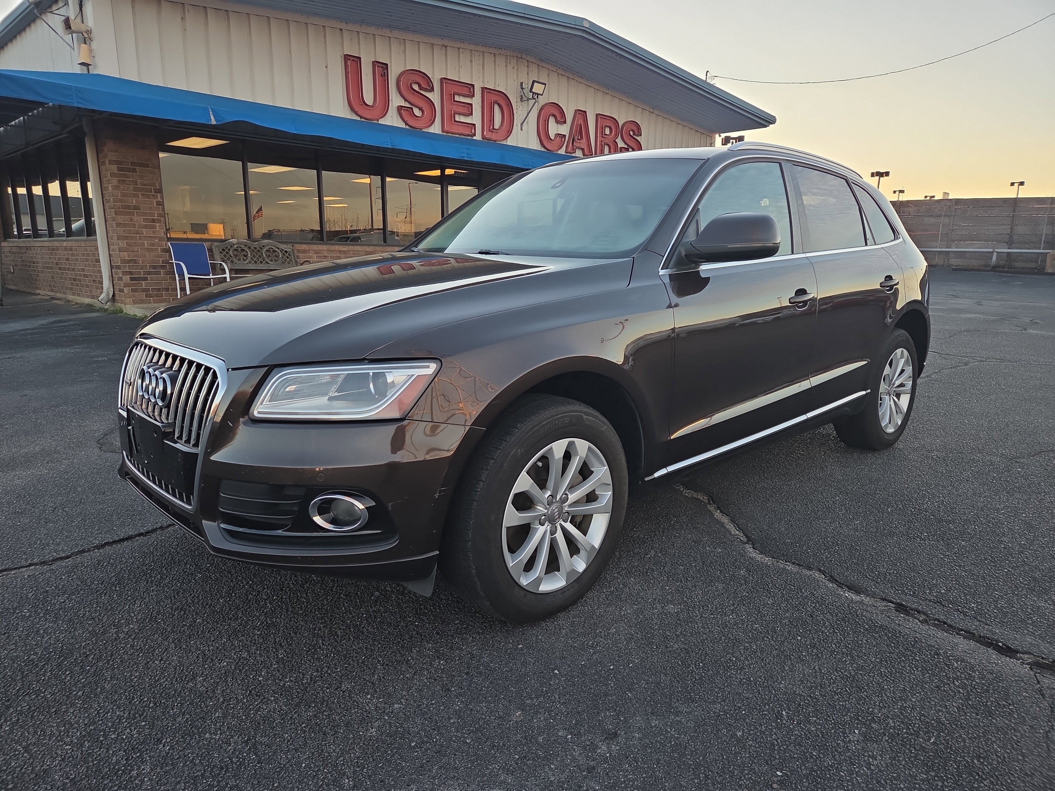Used 2014 Audi Q5 2.0T Premium Plus w/ Premium Plus Package AWD/4WD image 1