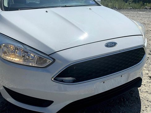 Used 2017 Ford Focus SE image 26