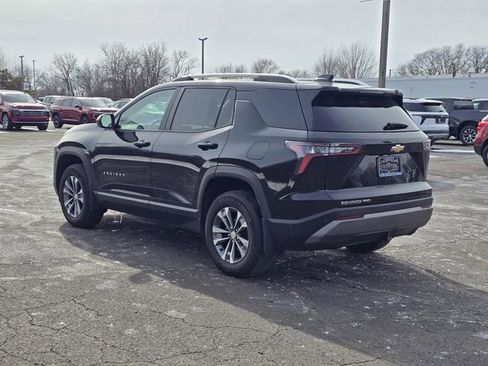 Used 2025 Chevrolet Equinox LT w/ Convenience Package II image 4