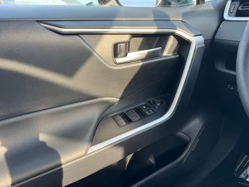 Certified 2025 Toyota RAV4 XLE image 30