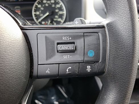 Certified 2023 Nissan Rogue SV image 20