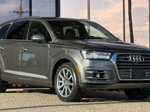 Used 2018 Audi Q7 3.0T Prestige w/ Prestige Package AWD/4WD image 17