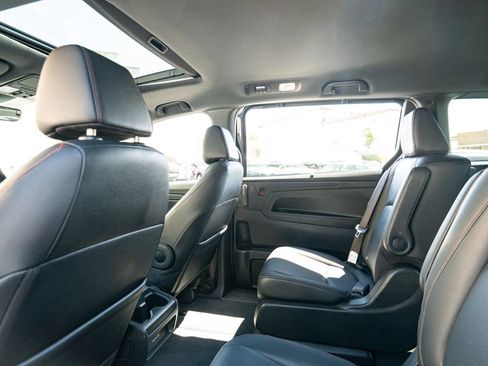 Used 2025 Honda Odyssey Sport-L image 27