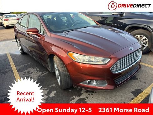 Used 2016 Ford Fusion SE FWD image 1
