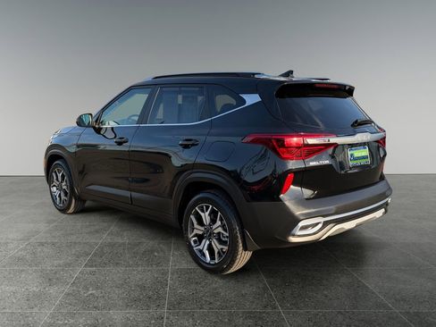 Used 2022 Kia Seltos EX AWD/4WD image 8