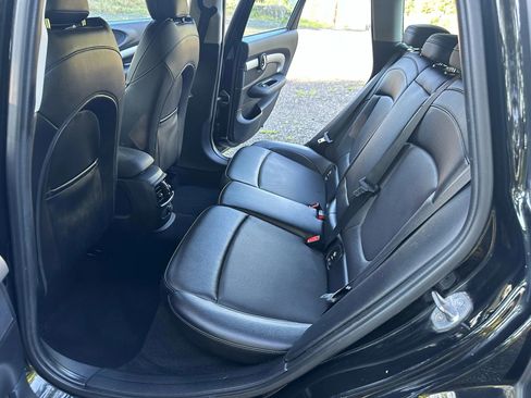 Used 2016 MINI Cooper Clubman image 26