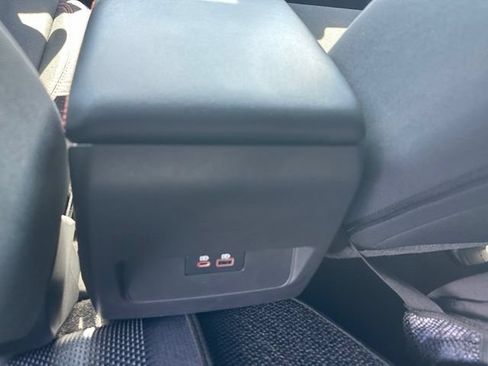 Used 2025 Nissan Frontier PRO-4X AWD/4WD image 13