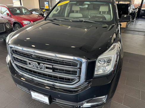 Used 2017 GMC Yukon SLT AWD/4WD image 52