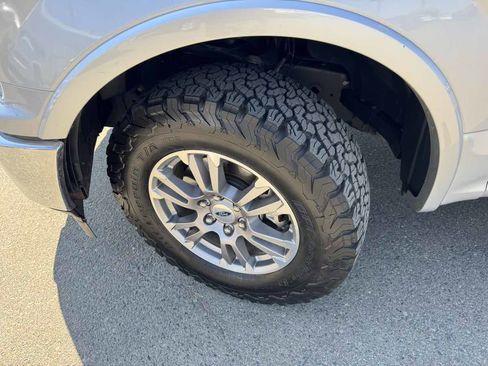 Used 2018 Ford F150 Lariat image 41