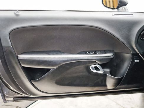 Used 2023 Dodge Challenger SXT image 19