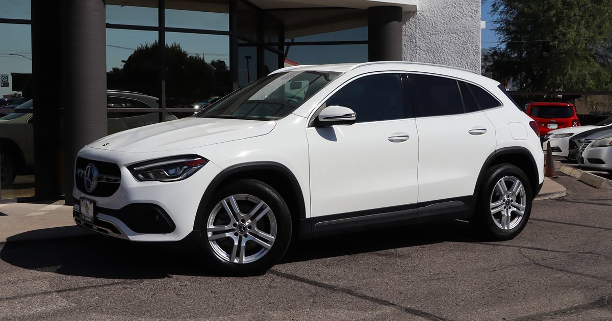 Used 2021 Mercedes-Benz GLA 250 w/ Premium Package image 3