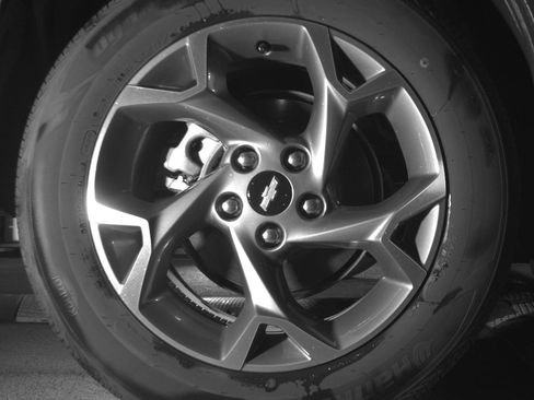 Used 2025 Chevrolet Trax LT FWD image 15