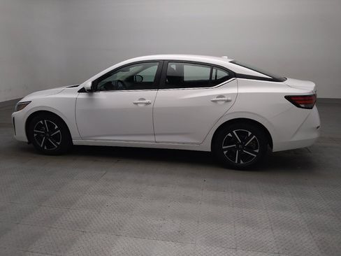 Used 2025 Nissan Sentra SV FWD image 3