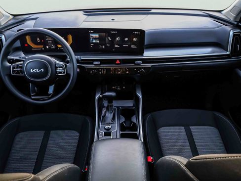 Certified 2024 Kia Sorento LX FWD image 20
