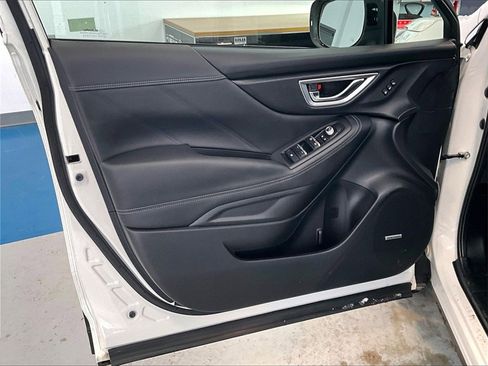 Used 2024 Subaru Forester Touring image 9