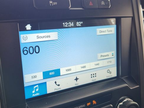 Used 2017 Ford F150 XLT w/ Equipment Group 302A Luxury image 21